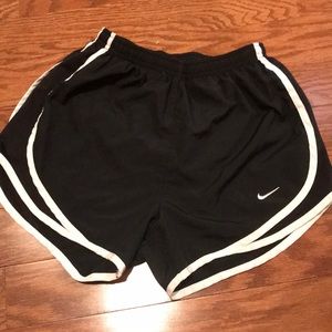 Black Nike tempo shorts!